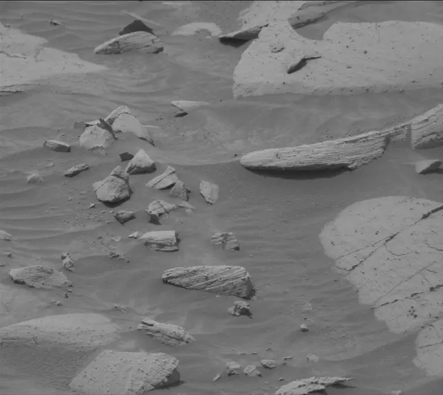 Sol 4151: Mast Camera (Mastcam)
