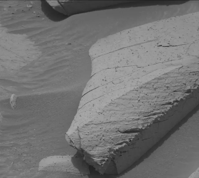 Sol 4151: Mast Camera (Mastcam)