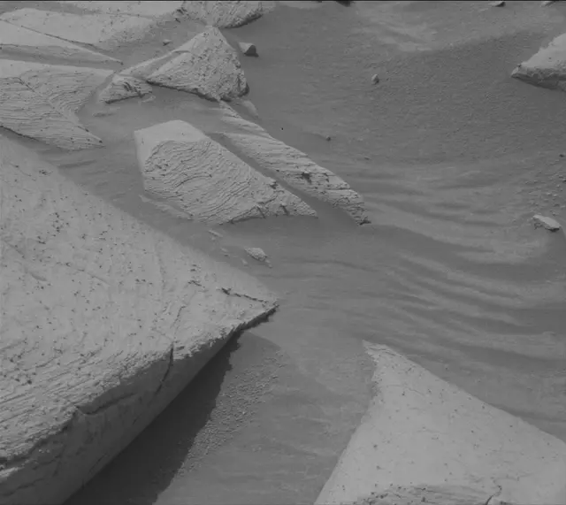 Sol 4151: Mast Camera (Mastcam)