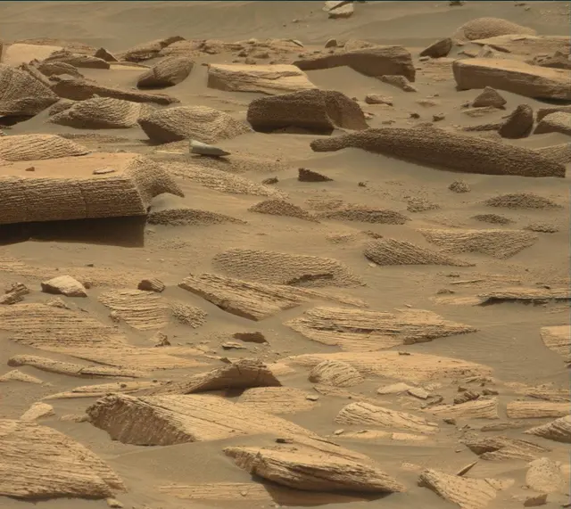 Sol 4151: Mast Camera (Mastcam)