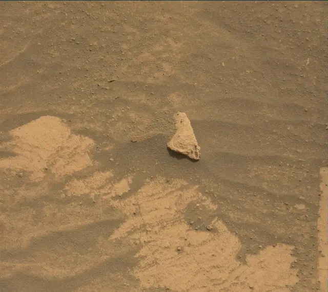 Sol 4151: Mast Camera (Mastcam)