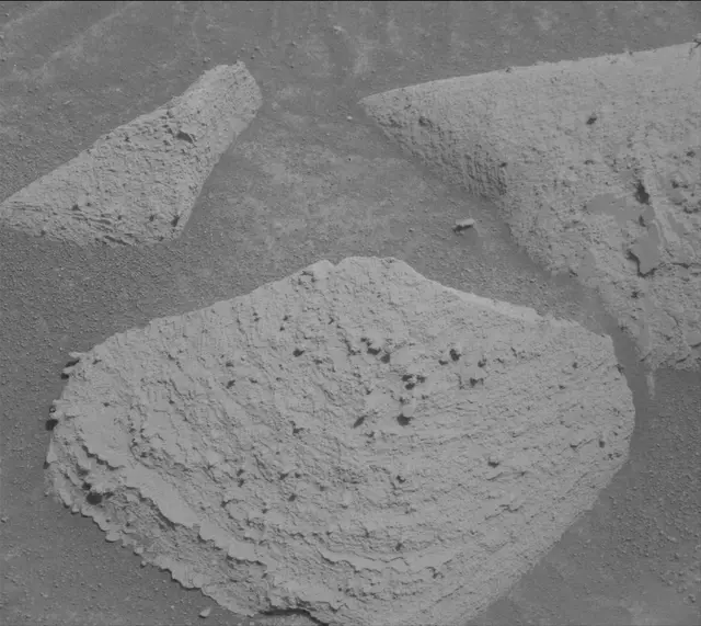 Sol 4151: Mast Camera (Mastcam)