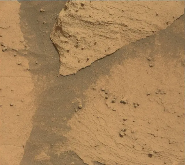 Sol 4151: Mast Camera (Mastcam)