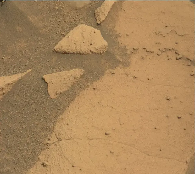 Sol 4151: Mast Camera (Mastcam)