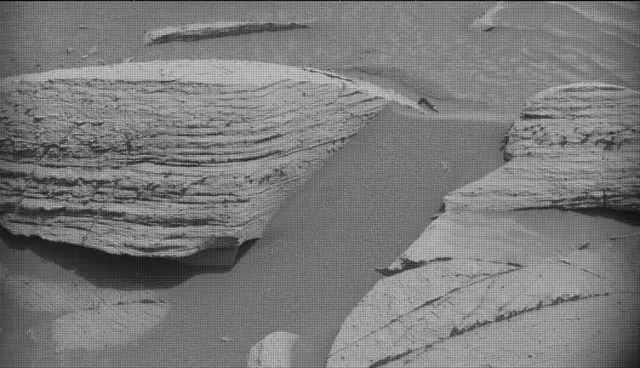 Sol 4152: Mast Camera (Mastcam)