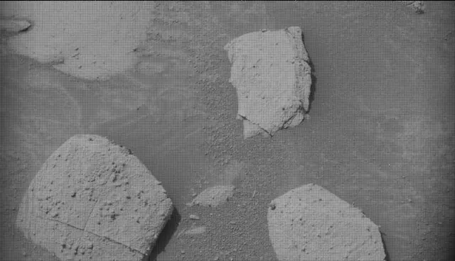 Sol 4152: Mast Camera (Mastcam)