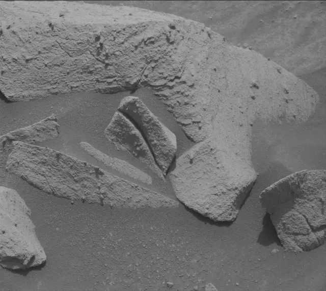 Sol 4152: Mast Camera (Mastcam)