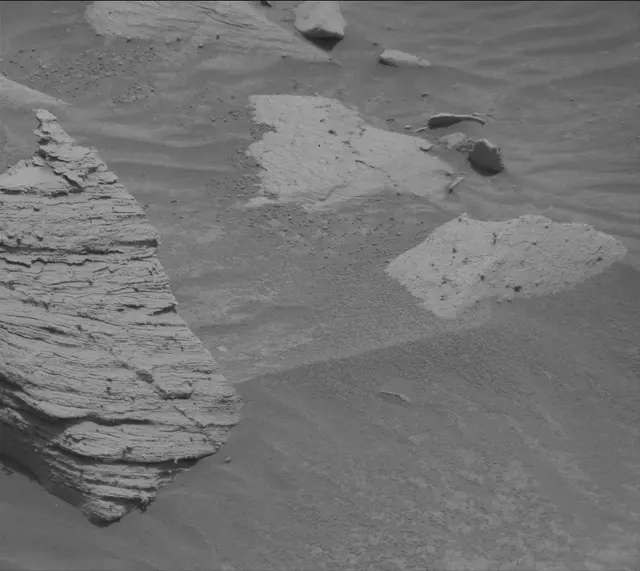 Sol 4152: Mast Camera (Mastcam)