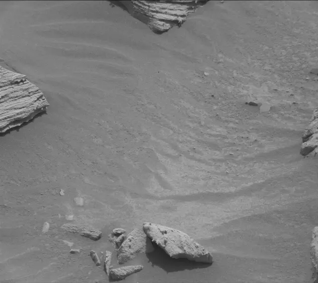 Sol 4152: Mast Camera (Mastcam)