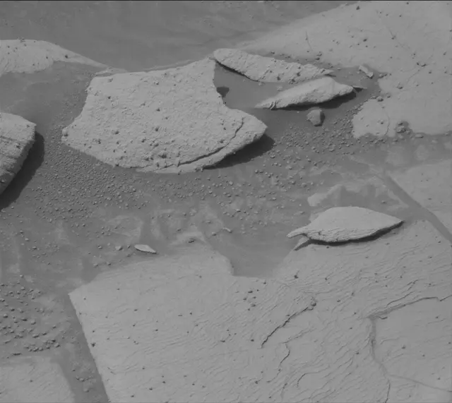 Sol 4152: Mast Camera (Mastcam)