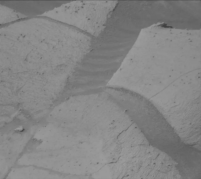 Sol 4152: Mast Camera (Mastcam)
