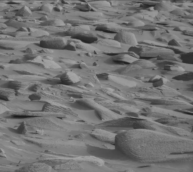 Sol 4152: Mast Camera (Mastcam)