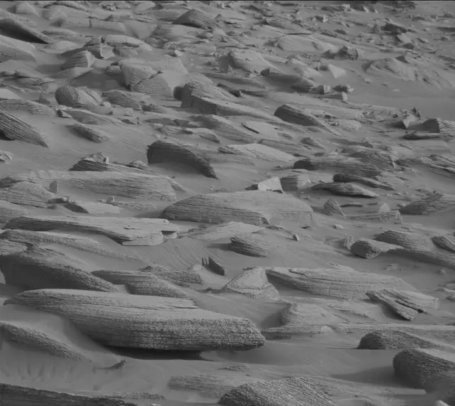 Sol 4152: Mast Camera (Mastcam)