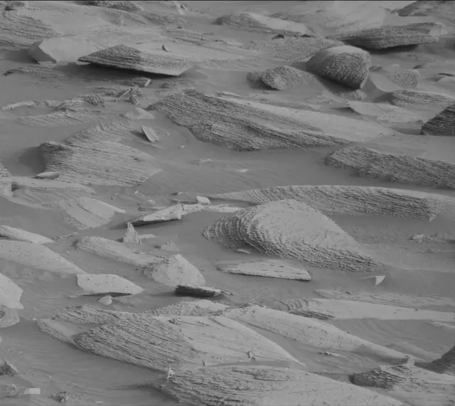 Sol 4152: Mast Camera (Mastcam)