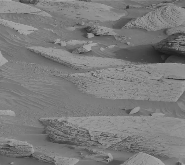 Sol 4152: Mast Camera (Mastcam)