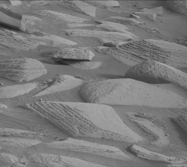Sol 4152: Mast Camera (Mastcam)