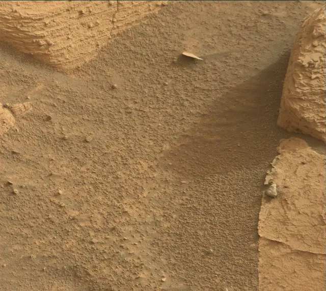 Sol 4152: Mast Camera (Mastcam)