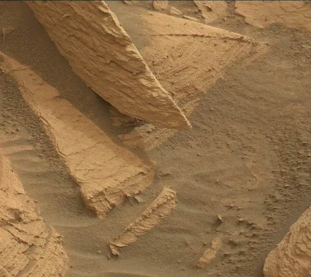 Sol 4152: Mast Camera (Mastcam)