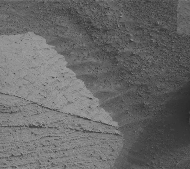Sol 4152: Mast Camera (Mastcam)