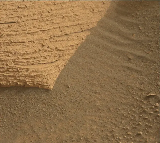 Sol 4152: Mast Camera (Mastcam)