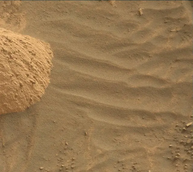 Sol 4152: Mast Camera (Mastcam)
