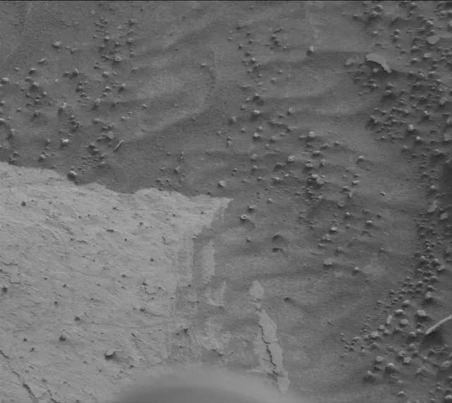 Sol 4152: Mast Camera (Mastcam)