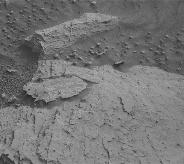 Sol 4152: Mast Camera (Mastcam)