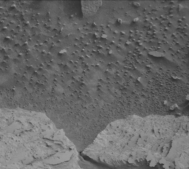 Sol 4152: Mast Camera (Mastcam)