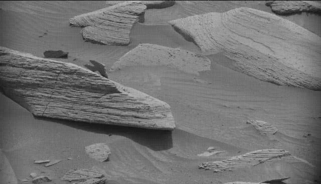 Sol 4154: Mast Camera (Mastcam)