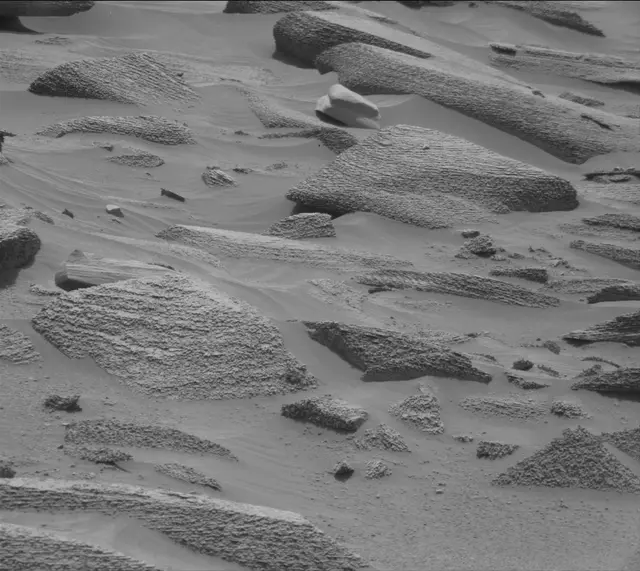 Sol 4154: Mast Camera (Mastcam)