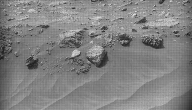 Sol 4157: Mast Camera (Mastcam)