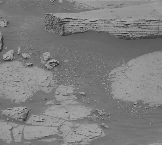 Sol 4157: Mast Camera (Mastcam)