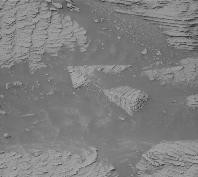 Sol 4158: Mast Camera (Mastcam)