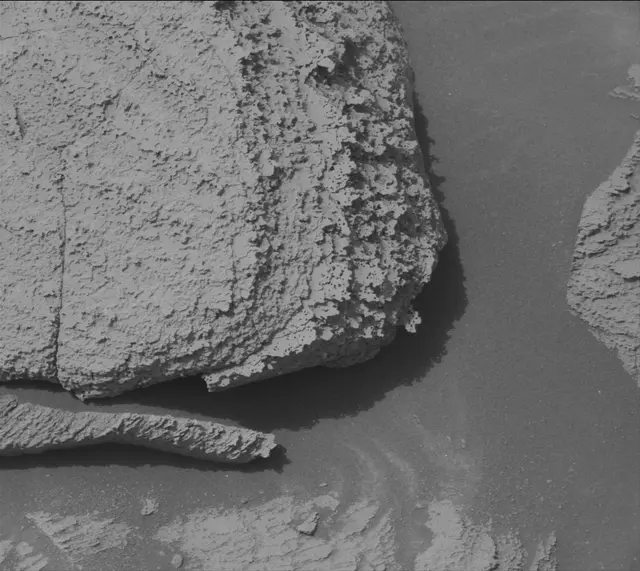 Sol 4158: Mast Camera (Mastcam)