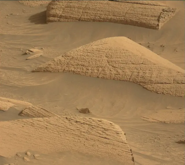 Sol 4159: Mast Camera (Mastcam)