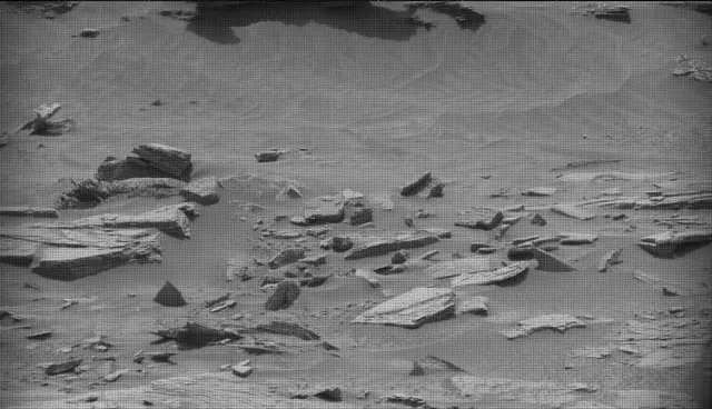 Sol 4166: Mast Camera (Mastcam)