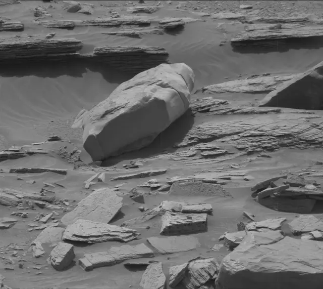 Sol 4166: Mast Camera (Mastcam)