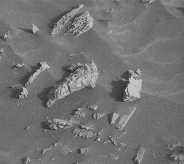 Sol 4166: Mast Camera (Mastcam)