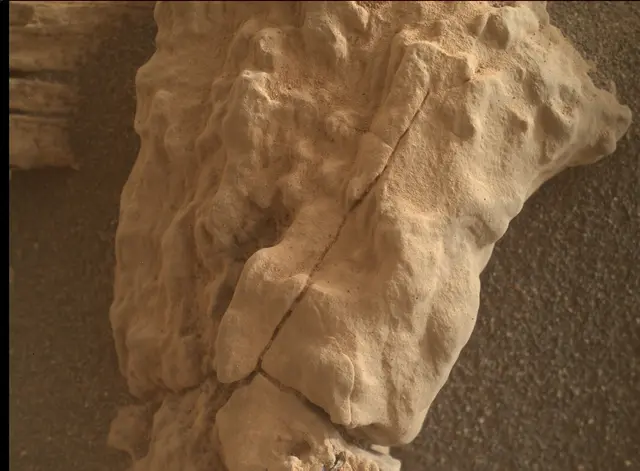 Sol 4168: Mars Hand Lens Imager (MAHLI)