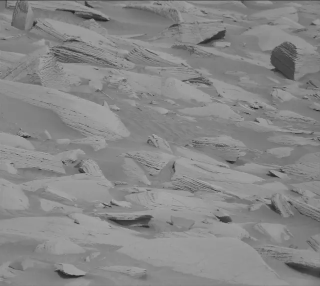 Sol 4169: Mast Camera (Mastcam)