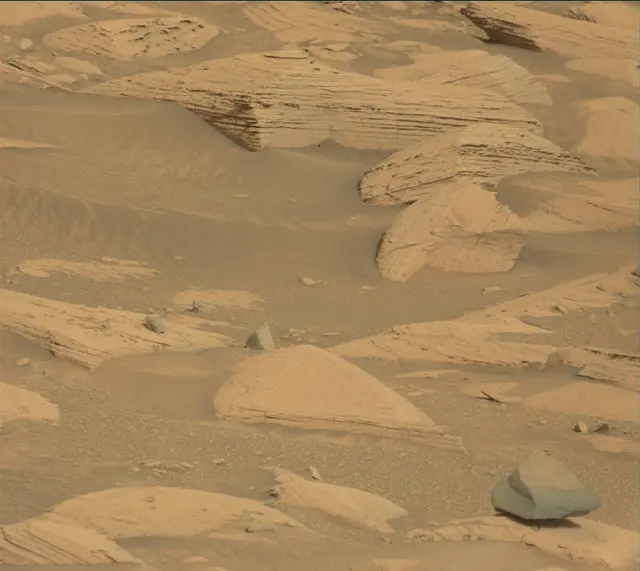 Sol 4169: Mast Camera (Mastcam)