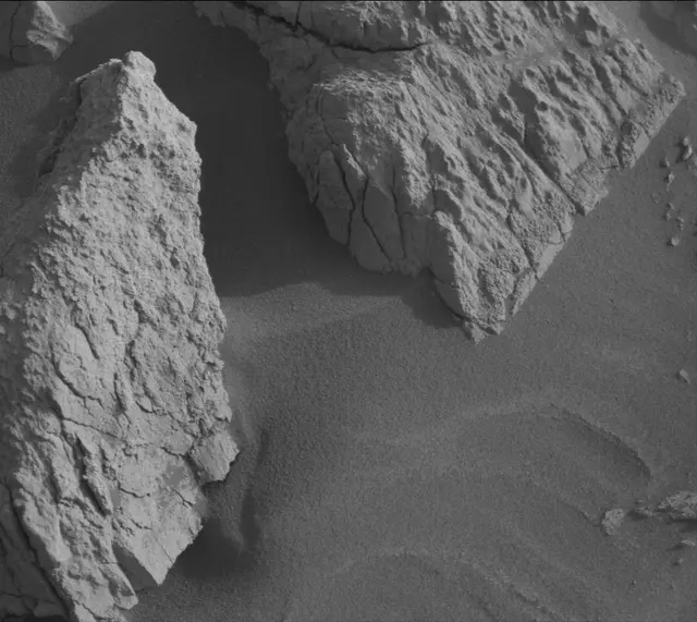 Sol 4169: Mast Camera (Mastcam)