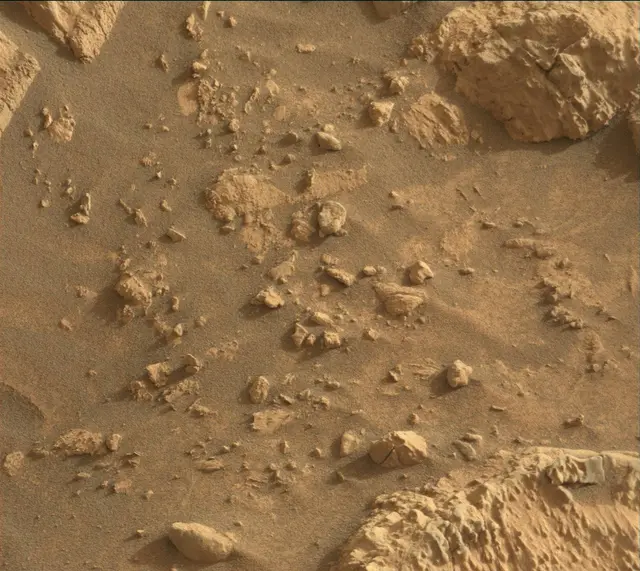 Sol 4169: Mast Camera (Mastcam)