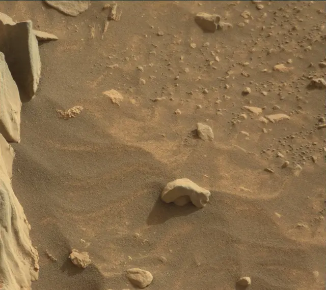 Sol 4169: Mast Camera (Mastcam)