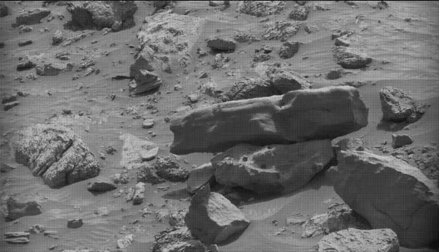 Sol 4171: Mast Camera (Mastcam)