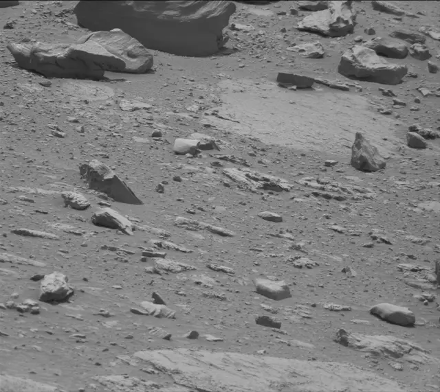 Sol 4171: Mast Camera (Mastcam)