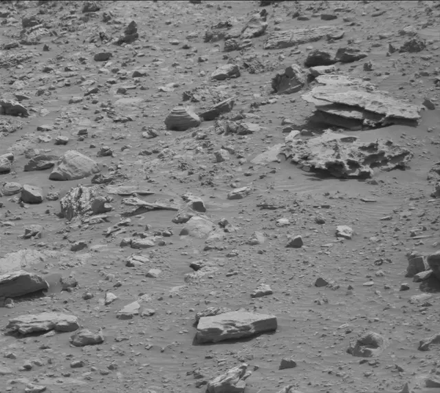 Sol 4171: Mast Camera (Mastcam)