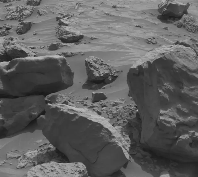 Sol 4171: Mast Camera (Mastcam)