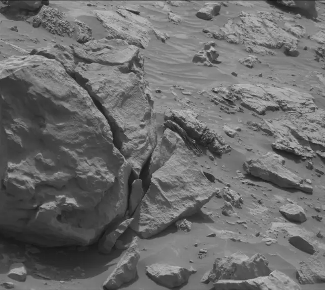 Sol 4171: Mast Camera (Mastcam)