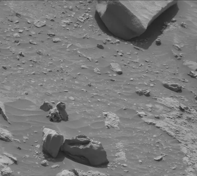 Sol 4171: Mast Camera (Mastcam)